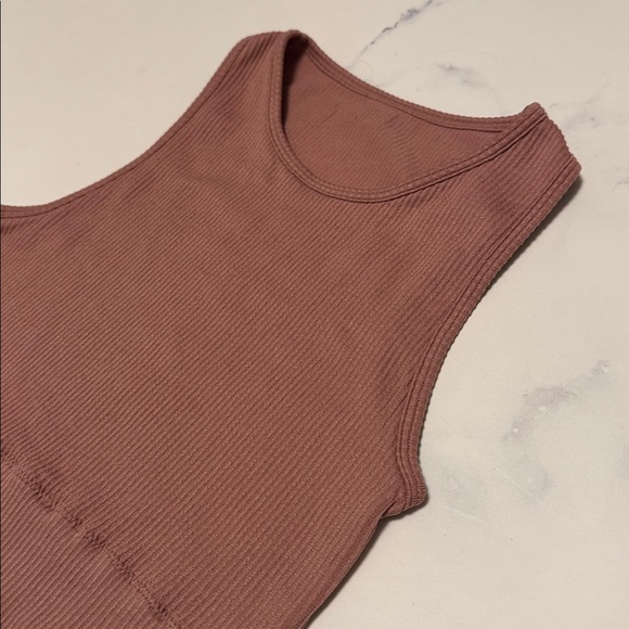 SKIMS Stretch Rib Bralette Top Womens Size L/XL Rose Pink Round Neck Sleeveless - Picture 3 of 7